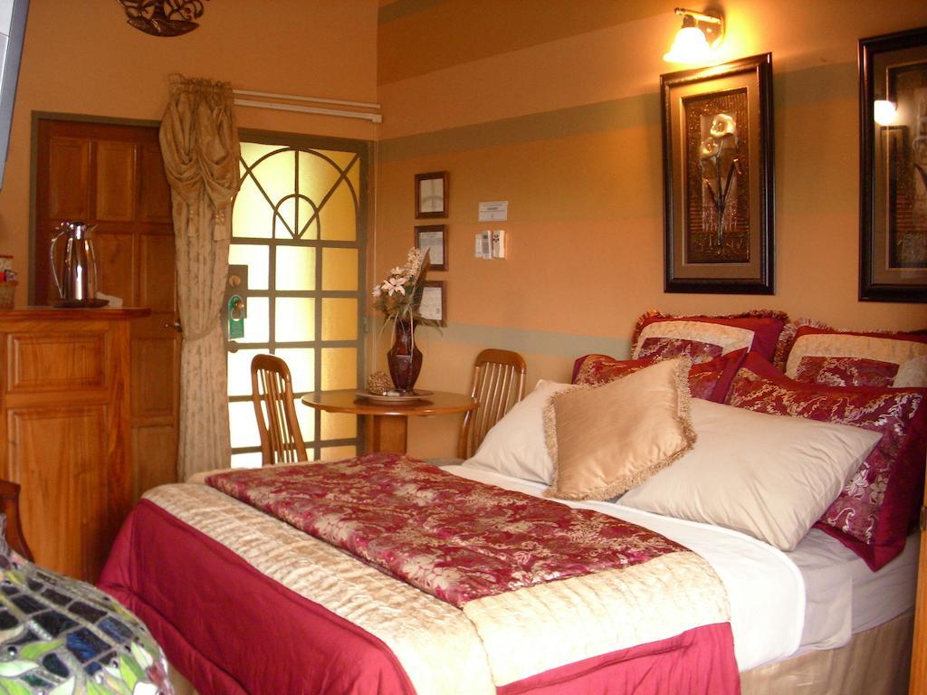 Native Abode Acomodação com café da manhã Bon Accord Village Quarto foto